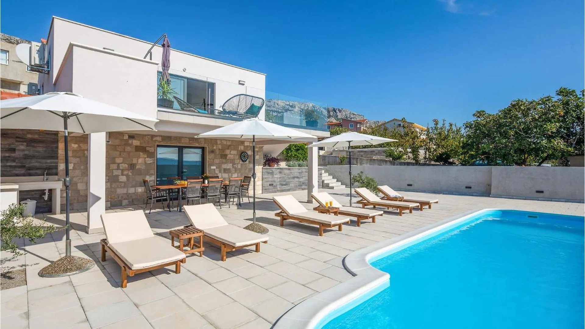 Holiday home Stunning Home In Kastel Sucurac With Kitchen Kastela