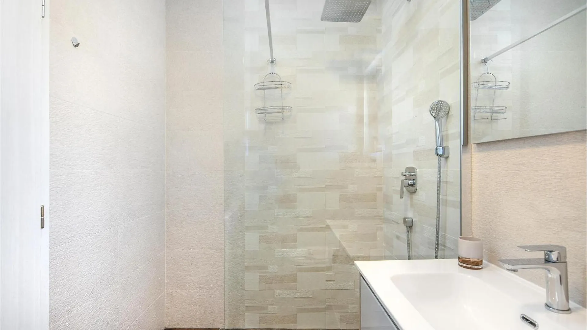 Ferienhaus Stunning Home In Kastel Sucurac With Kitchen Kaštela
